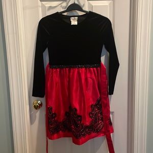 Girls Christmas/special occasion dress.  Rare edition size 14